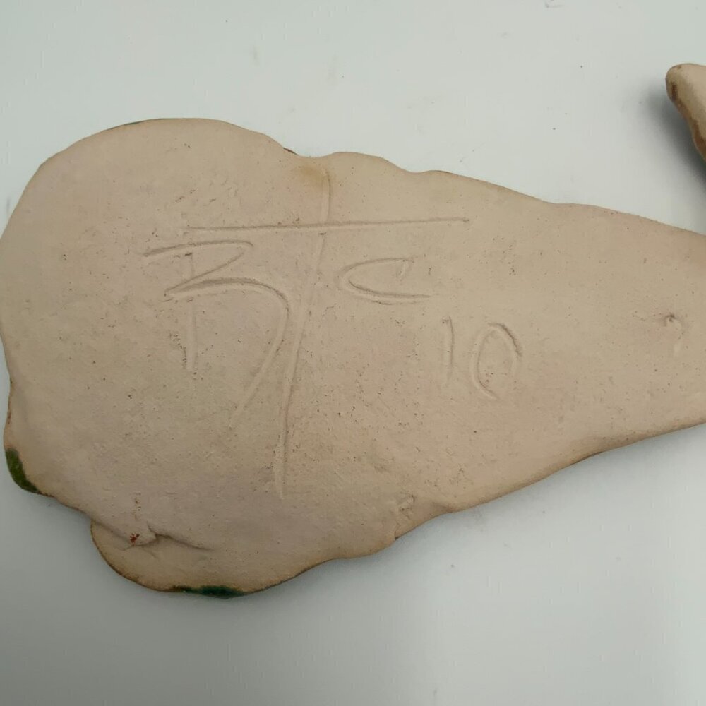 Sgnd "Remember the Cross 10" Art Pottery Religious Christianity Cross Wall Hang - Picture 6 of 7